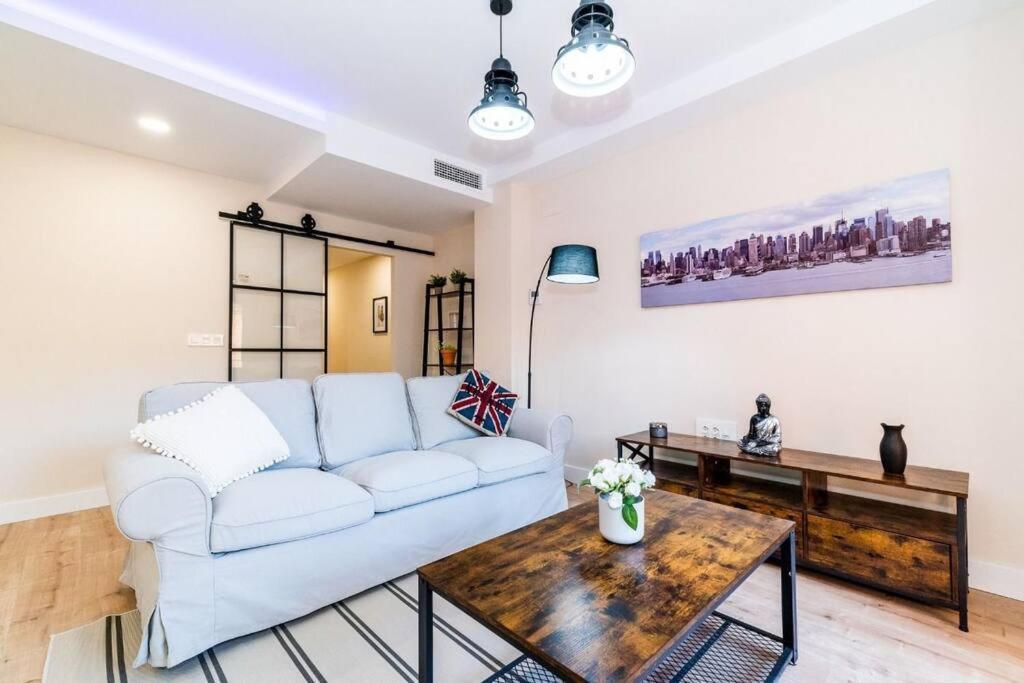 Modern Apartment Close To The City Center And Alhambra 格拉纳达 外观 照片